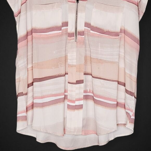 Woman's Torrid Watercolor Georgette Zip Front Top 0 12 Peach Stripes - Picture 3 of 9